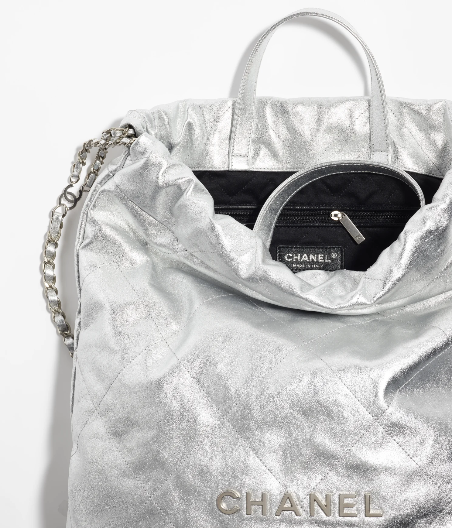 LARGE BACKPACK CHANEL 22